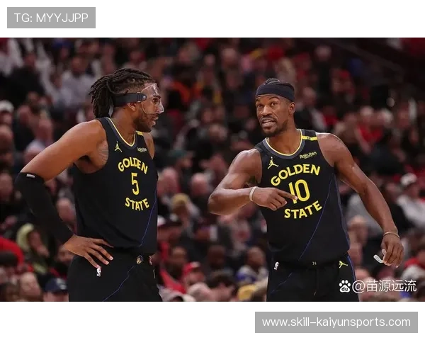 _勇士三分攻势猛烈，轻松掌控比赛局面_，勇士的三分球战术